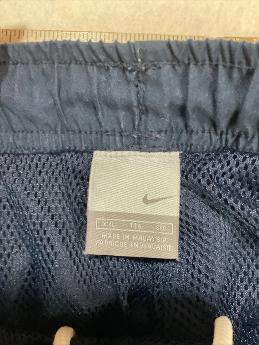 Nike Men’s Lined Shorts Navy with White Striping Pockets Size 2XL Y2K style